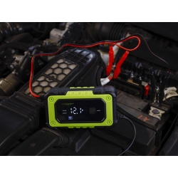 Inteligentny prostownik cyfrowy do akumulatorów 12V 6A, 4-120 Ah